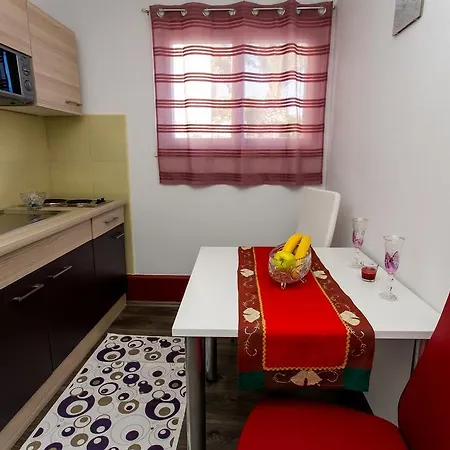 Tomas 公寓 特罗吉尔